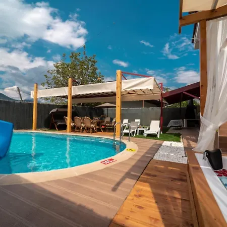 Goekce Evi 4*